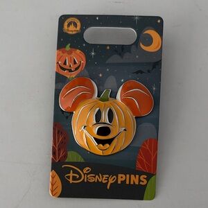 Disney Orange Pumpkin Mickey Halloween Pin
